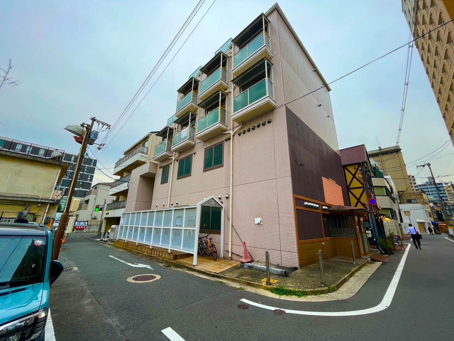 東横のヨコ Apartment Окаяма Екстериор снимка